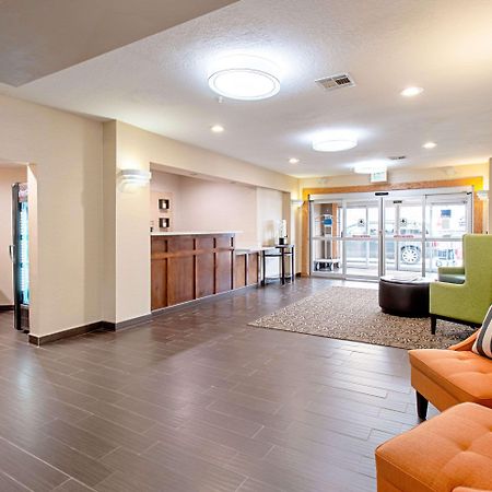 Comfort Inn & Suites And Suites Fredericksburg Zewnętrze zdjęcie